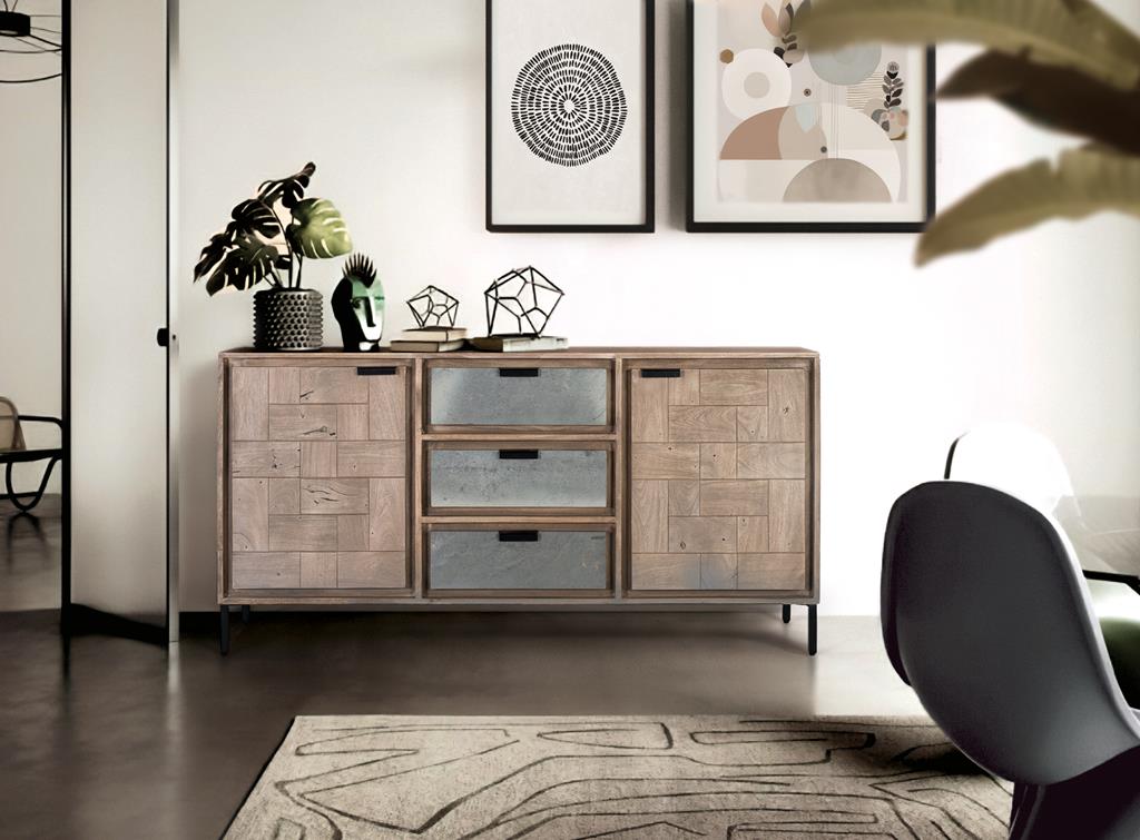 SIDEBOARD